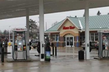 Gas Stations That Cash Checks